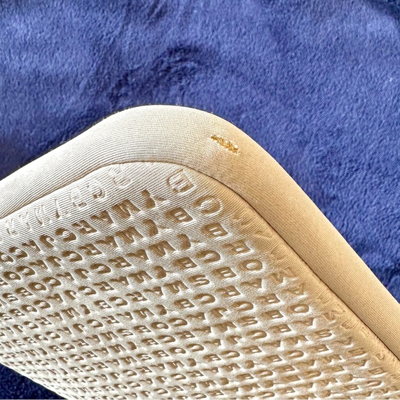 Marc by Marc Jacobs iPad Tablet Case - Picture 6 of 6